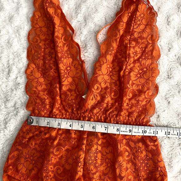 NEW Free People HAH Burnt Orange Comin' in HAHt Lace Floral Romantic Bodysuit S - Picture 7 of 7